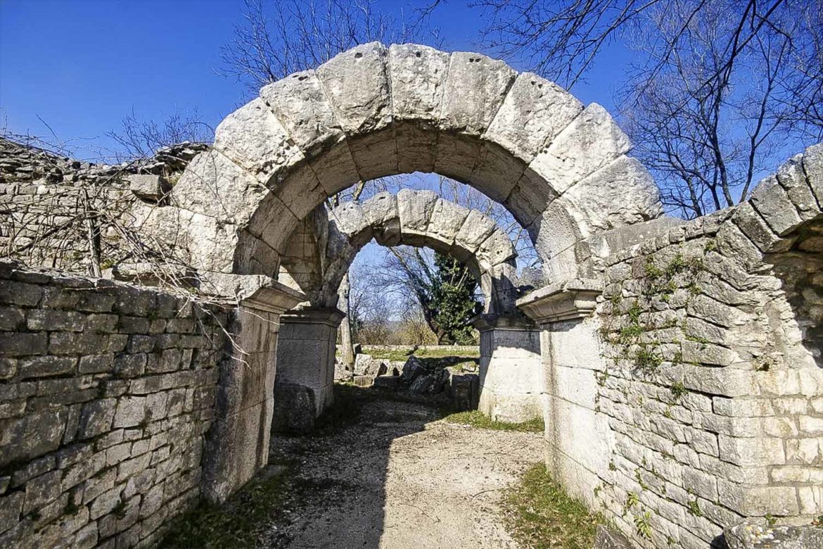 Weekend d’autunno in Molise: la città romana di Sepino Altilia