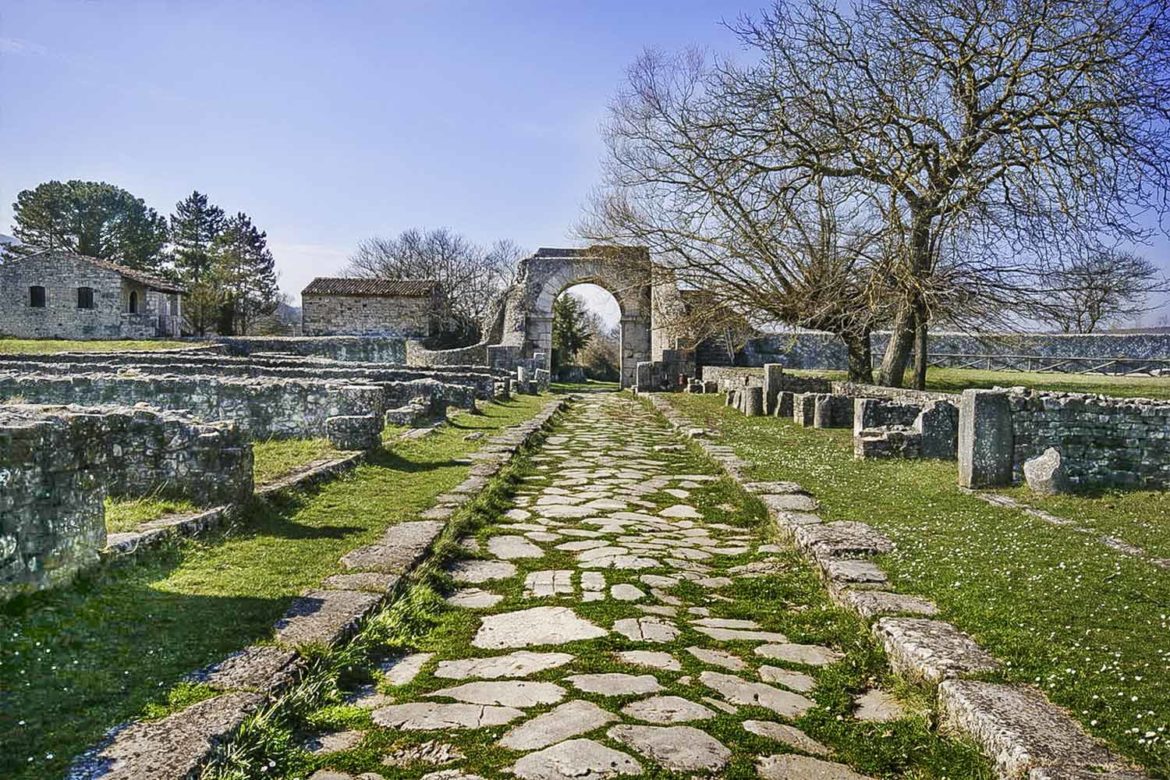 Weekend d’autunno in Molise: la città romana di Sepino Altilia