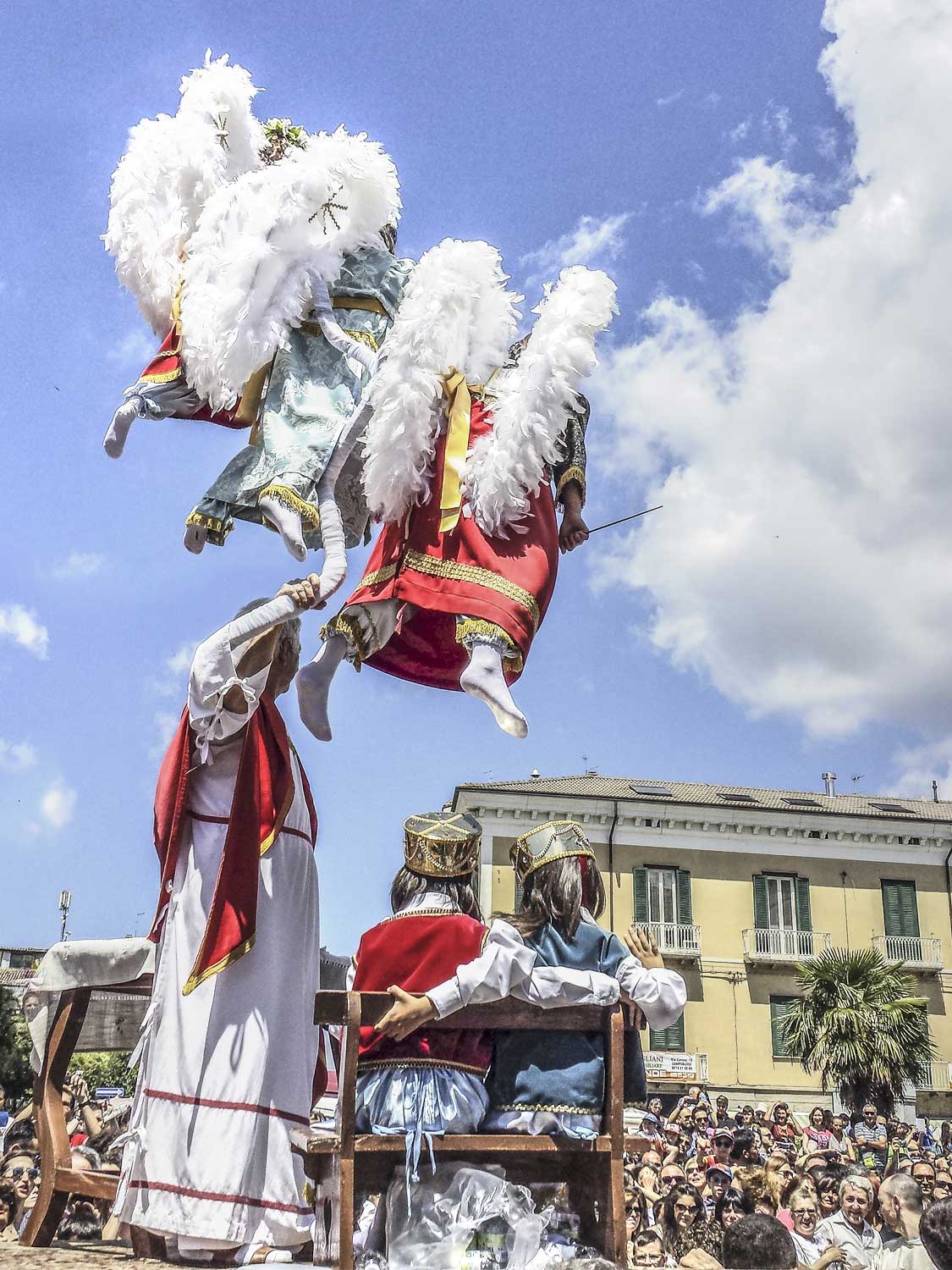 La sfilata dei Misteri a Campobasso nella festa del Corpus Domini